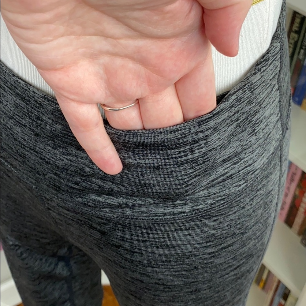 GAIAM Marled Gray Rouched Leg Cropped Leggings - Picture 9 of 16